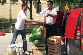 Parking donirao namirnice za Narodnu kuhinju