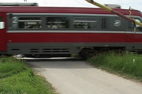 Voz prolazi, a rampa se ne spušta...