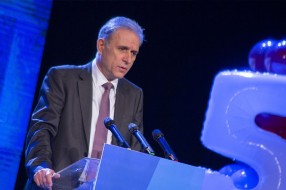 Subotički ogranak koalicije "Ujedinjeni za pobedu Srbije" prikuplja potpise za predsedničkog kandidata Zdravka Ponoša