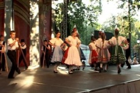 Dečiji folklorni ansambli iz Vojvodine