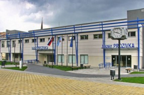 Plato Verice Barać na Trgu SRC "Prozivka"?