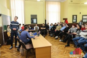 Gimnazija "Svetozar Marković" predstavila IT odeljenje