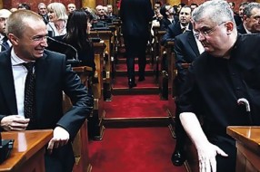 Pajtić i Čanak ocenjuju poteze SVM-a kao nekorektne