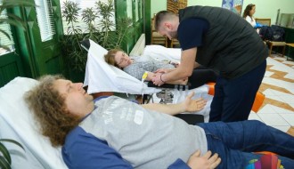 Akcija dobrovoljnog davanja krvi - Zoltan po 50. put donirao dragocenu tečnost