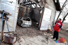 Izgoreo službeni auto Šimona Ostrogonca, člana Gradskog veća