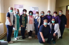 Poseta pacijentkinjama onkologije povodom Dana žena