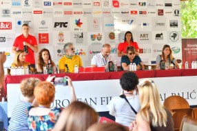 Ekipa filma "Nečista krv - greh predaka" pred publikom Palićkog festivala