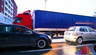 Kamioni i dalje prolaze kroz centar