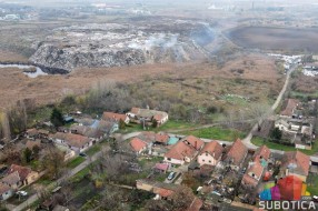 Deponija u Aleksandrovačkoj bari nadomak domaćinstava