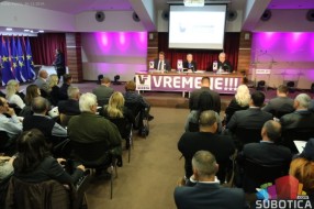 LSV, DSHV i VP usvojili Memorandum o budućnosti Vojvodine