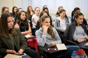 Sklapanje brakova prerano sve do punoletstva?