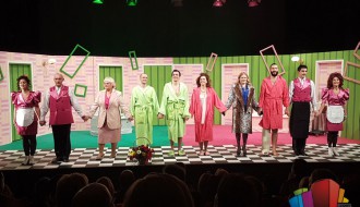 Predstava "2 u 1" oduševila subotičku publiku