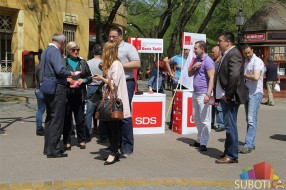 Akcija SDS: "12 meseci Vlade, 12 neispunjenih obećanja"