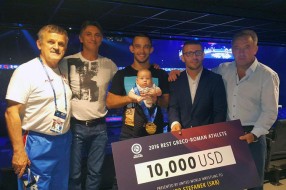 Davor Štefanek primio priznanje za najboljeg rvača sveta u 2016. godini