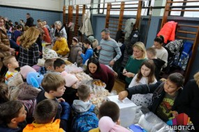 "Užinam u Matku" - učenici i roditelji u velikoj humanitarnoj akciji za Lea