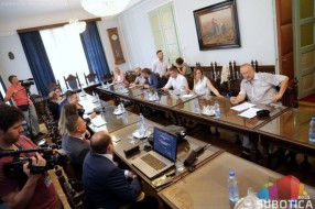 Sudski izvršitelji iz Mađarske predstavili sistem e-aukcija
