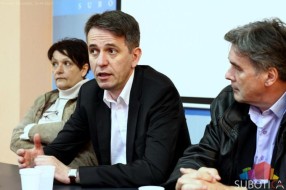 Održana tribina "Ne damo penzije parazitima"