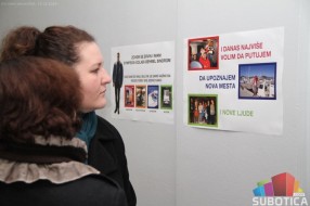 Izložba umetničkih radova korisnika "Kolevke"
