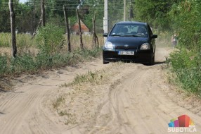 Grebani asfalt zaobišao stanovnike isturenog kraka Ulice Jelene Ćetković