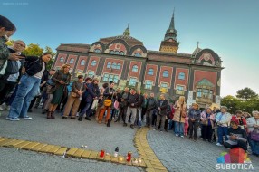 Sveće, pesme i emocije – Subotica se oprostila od Halida
