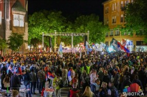 U centru dočekani studenti pešaci