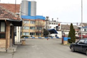 Tovarili pivaru na šleper