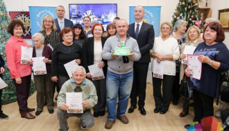 Izabrana najlepša jelka Geronotološkog centra