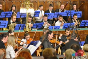 Subotička filharmonija pred gašenjem?