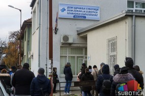 U protekla 24 časa u Subotici potvrđena 162 slučaja zaraze korona virusom, 185 pacijenata na bolničkom lečenju