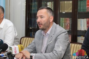 Nove pronatalitetne mere Pokrajinske vlade