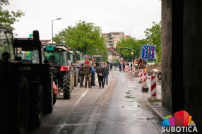 Paori blokirali podvožnjak kod Nove opštine