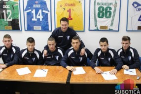 FK "Spartak" potpisao stipendijske ugovore sa polaznicima škole fudbala