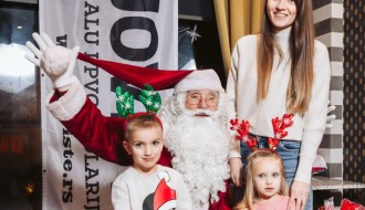 Kompanija "Joviste" obradovala decu zaposlenih