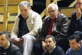 Karadžić prati mali fudbal