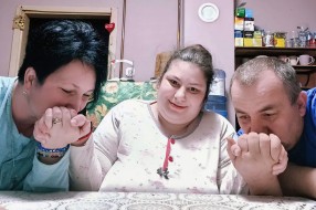 Dok čekaju Zakon o roditelju - negovatelju, Evetovići rastrzani između posla i nege deteta sa invaliditetom