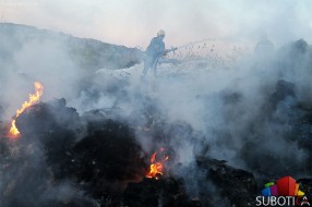 Požar na divljoj deponiji brzo lokalizovan