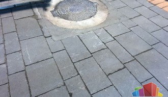 Ko se sapleo o betonske kocke?