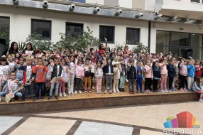 Mini festival dečje radosti pod sloganom "Svi smo zvezdice, a zajedno smo zvezdano nebo"