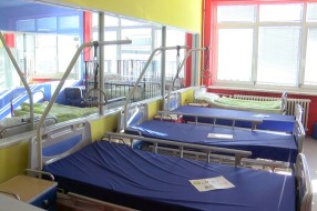 Organizacija "Osmeh na dar" donirala krevete Opštoj bolnici