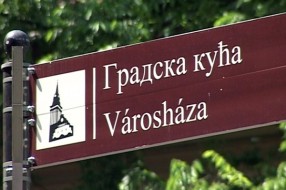 Turistička signalizacija na ulazu u grad
