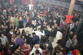 Subotičani se zagrevali za novu pa ispratili staru godinu