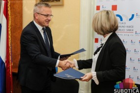 Gradi se "Hrvatska kuća" u Preradovićevoj ulici