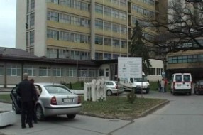 Dve saobraćajke, troje povređeno