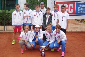 Teniserke Spartaka (U14) šampionke Srbije, teniseri vicešampioni