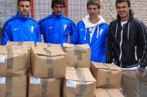 Fudbaleri Spartaka delili humanitarnu pomoć u Subotici