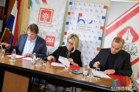 Otkrivanje spomenika biskupu Ivanu Antunoviću u oktobru