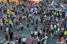 Studenti u blokadi traže izbore: "Ako nas ne puste da glasamo, pustićemo da sve stane"