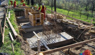 Semafor na stadionu do 9. aprila, reflektori tokom leta?