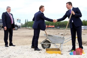 Pokrajinski premijer položio kamen temeljac za izgradnju fabrike "Kaminada"