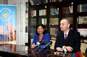 Potpisani ugovori o realizaciji dva projekta u Gerontološkom centru
